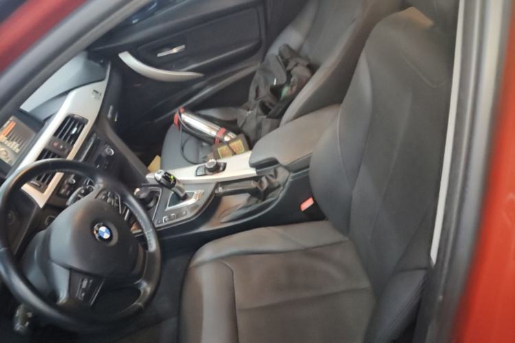 Used BMW 3 Series 2015 320i Luxury Line Stylish Edition Left Front Seat