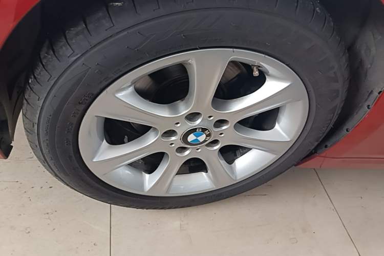 Used BMW 3 Series 2015 328Li Fashion Model Left Front Wheel Hub