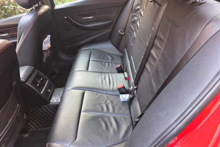 Used BMW 3 Series 2015 320i Sport Design Package Left Rear Seat
