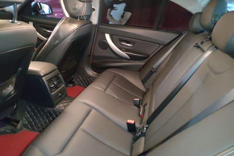 Used BMW 3 Series 2015 320i Fashion Model Left Rear Seat