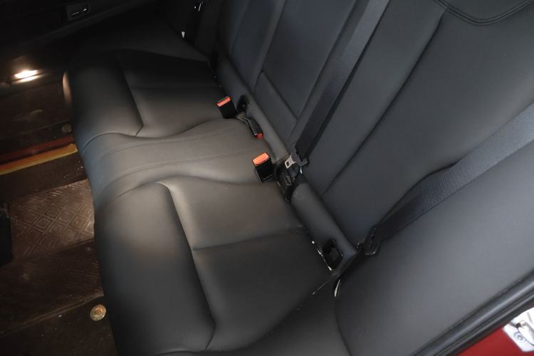 Used BMW 3 Series 2015 320Li Luxury Edition Fashion Model Left Rear Seat