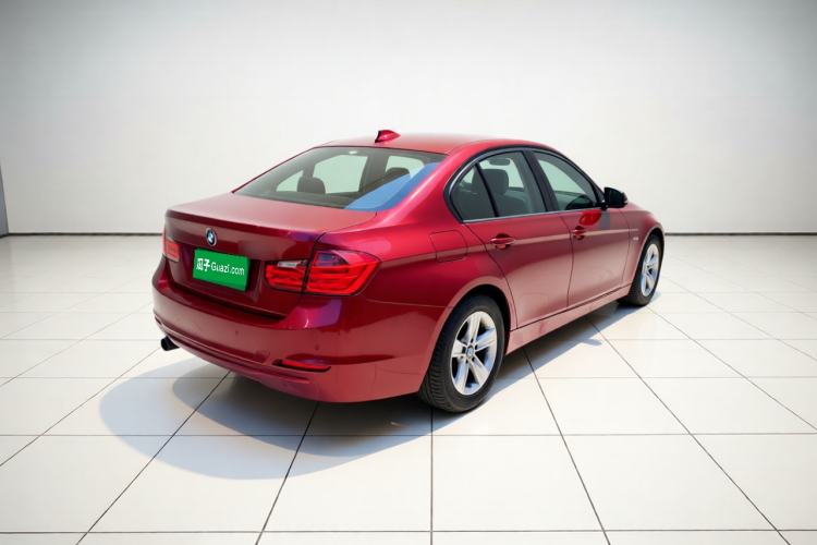 Used BMW 3 Series 2015 320i Luxury Line Stylish Edition Rear Right 45 Deg