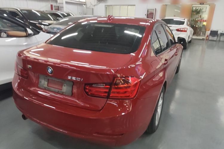 Used BMW 3 Series 2015 320i Luxury Line Stylish Edition Rear Right 45 Deg