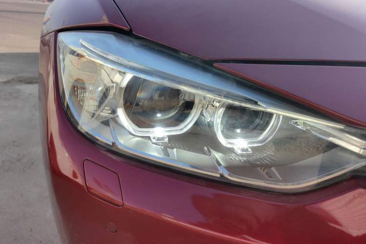 Used BMW 3 Series 2015 320Li Luxury Design Package Right Front Headlight