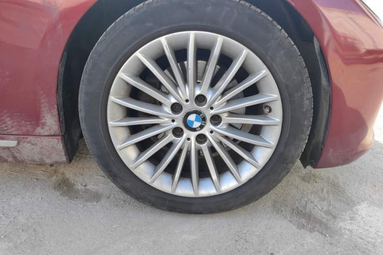 Used BMW 3 Series 2015 320Li Luxury Design Package Right Front Wheel Hub