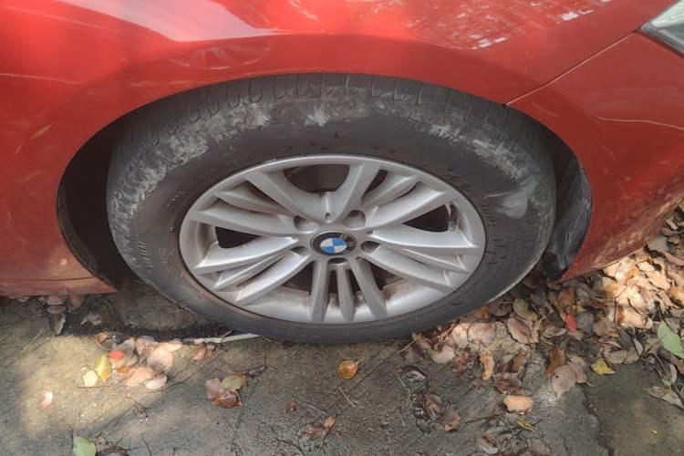 Used BMW 3 Series 2015 320Li Luxury Edition Fashion Model Right Front Wheel Hub