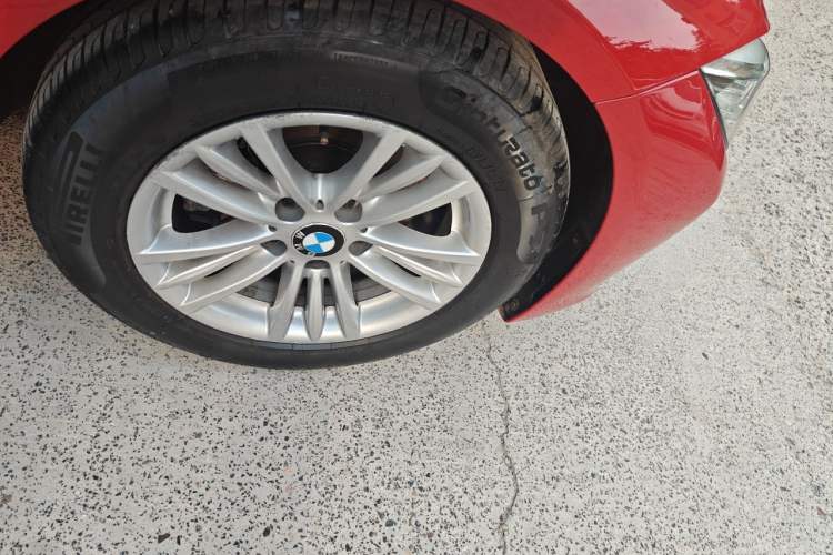 Used BMW 3 Series 2015 320Li Luxury Edition Fashion Model Right Front Wheel Hub