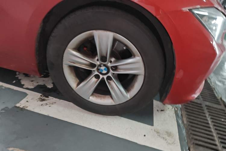 Used BMW 3 Series 2015 320i Fashion Model Right Front Wheel Hub