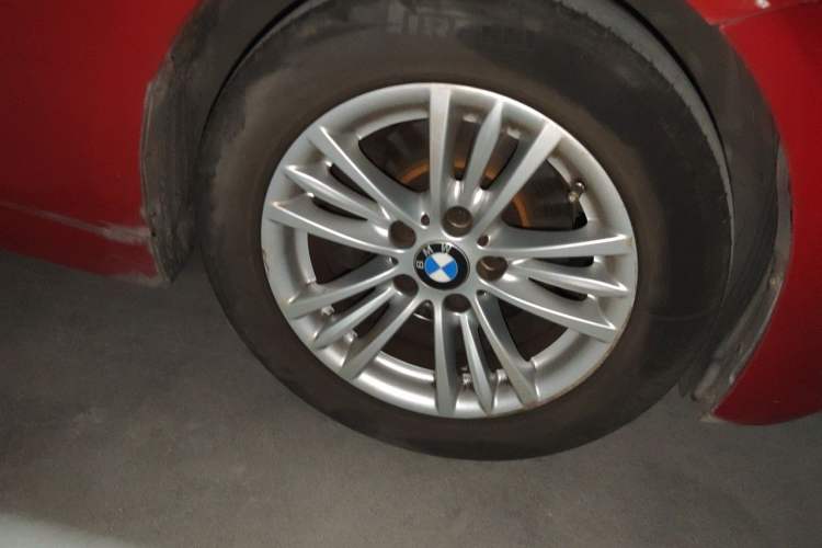 Used BMW 3 Series 2015 320Li Fashion Model Right Front Wheel Hub