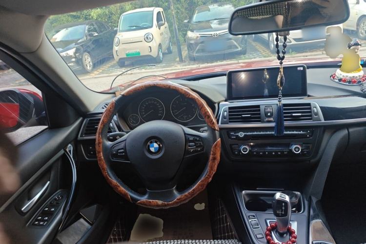 Used BMW 3 Series 2015 320Li Luxury Edition Fashion Model Steering Wheel