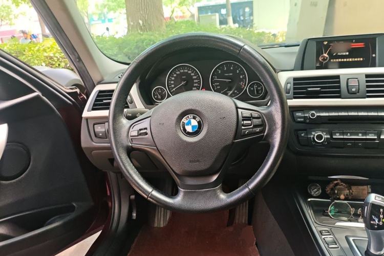 Used BMW 3 Series 2015 316Li Fashion Model Steering Wheel