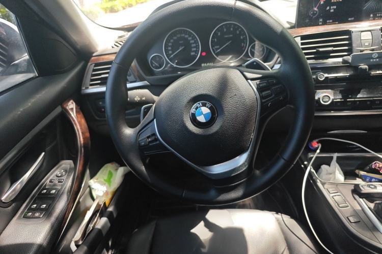 Used BMW 3 Series 2015 320Li Luxury Design Package Premium Edition Steering Wheel