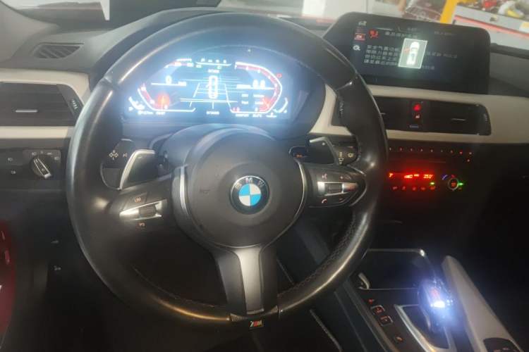 Used BMW 3 Series 2015 320Li Luxury Edition Fashion Model Steering Wheel