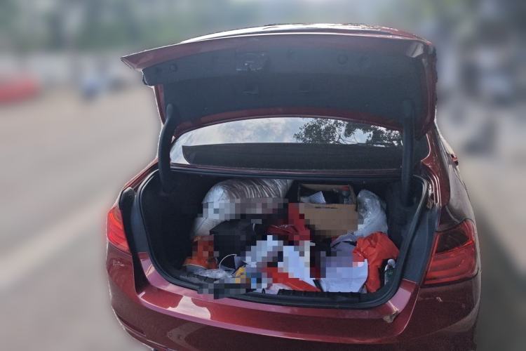 Used BMW 3 Series 2015 320Li Fashion Model Trunk