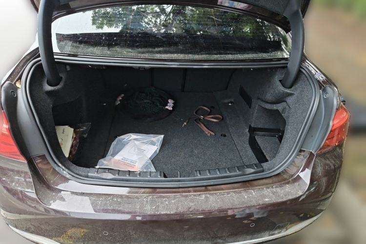 Used BMW 3 Series 2015 320Li Fashion Model Trunk