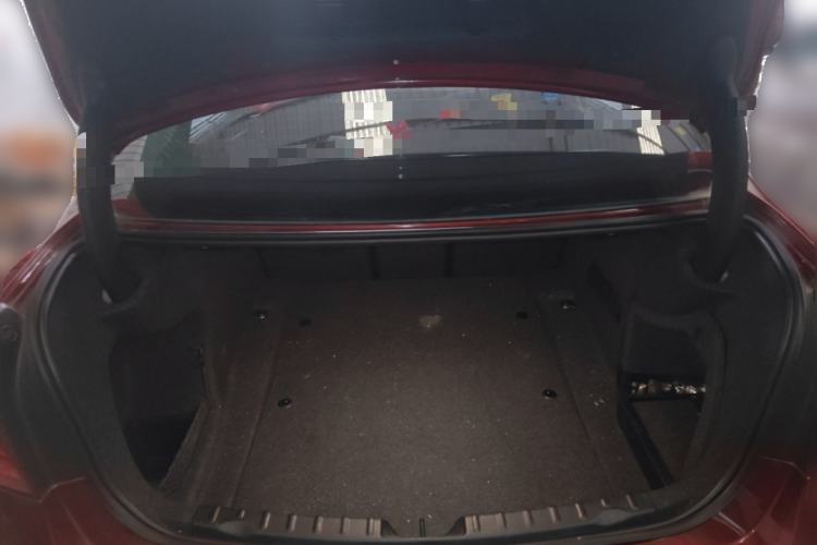 Used BMW 3 Series 2015 320Li Luxury Edition Fashion Model Trunk