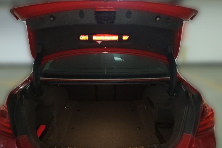 Used BMW 3 Series 2015 320Li Fashion Model Trunk