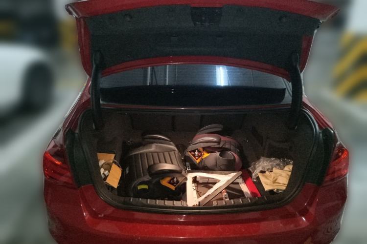 Used BMW 3 Series 2015 320Li Luxury Edition Fashion Model Trunk