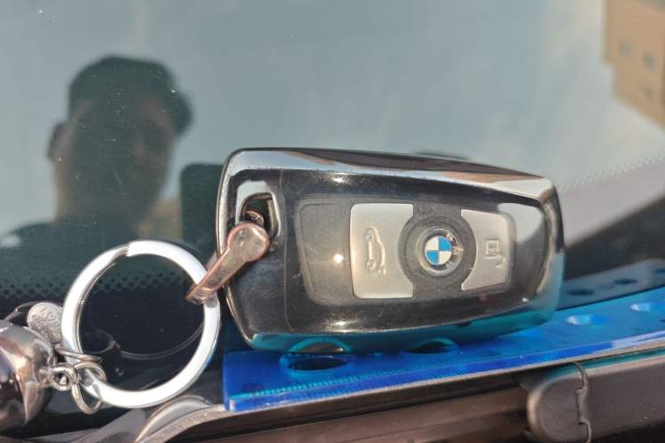 Used BMW 3 Series 2015 320Li Luxury Edition Fashion Model Vehicle Key