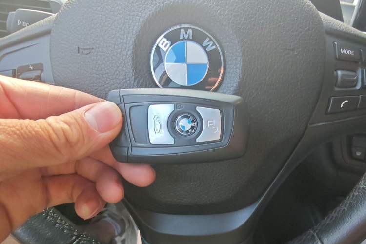 Used BMW 3 Series 2015 320Li Fashion Model Vehicle Key
