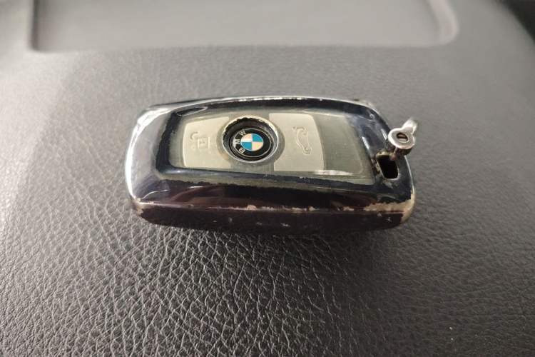 Used BMW 3 Series 2015 320Li Luxury Edition Fashion Model Vehicle Key