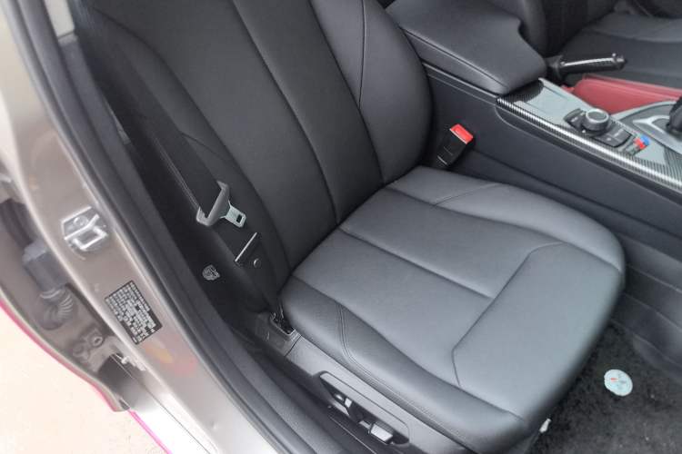 Used BMW 3 Series 2015 320i Fashion Model Right Front Seat