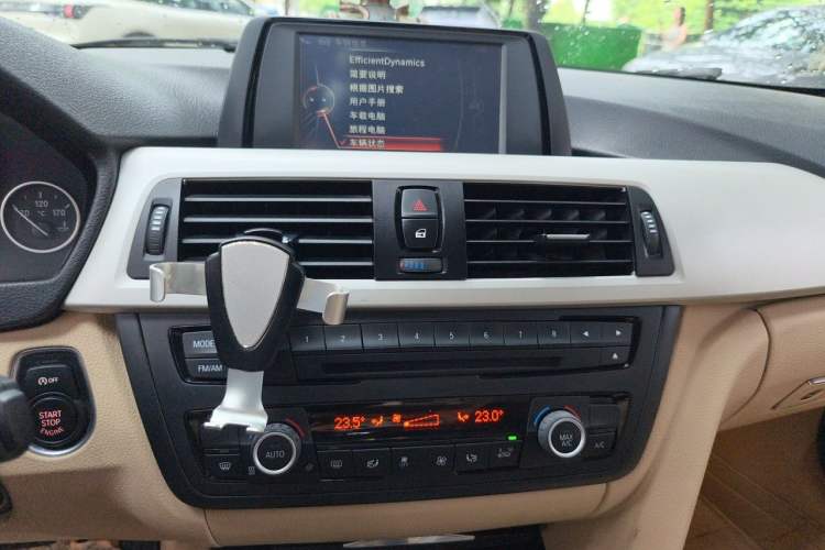 Used BMW 3 Series 2015 320Li Fashion Model Audio And AC Panel