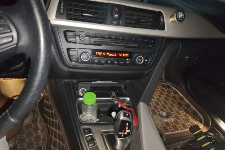 Used BMW 3 Series 2015 320Li Fashion Model Audio And AC Panel