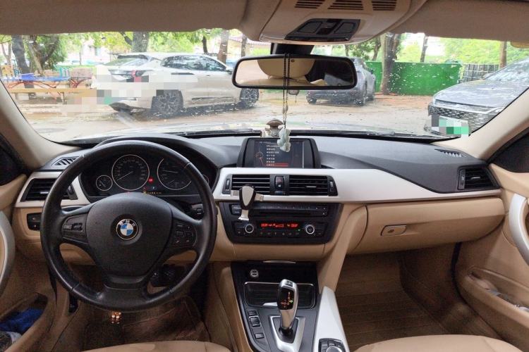 Used BMW 3 Series 2015 320Li Fashion Model Center Console