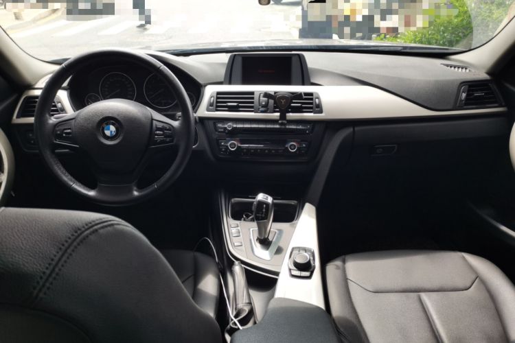 Used BMW 3 Series 2015 320Li Fashion Model Center Console