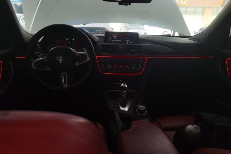 Used BMW 3 Series 2015 328i xDrive Sports Design Package Center Console