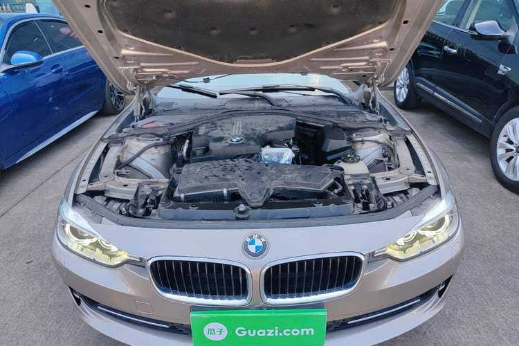 Used BMW 3 Series 2015 320Li Fashion Model Engine Bay