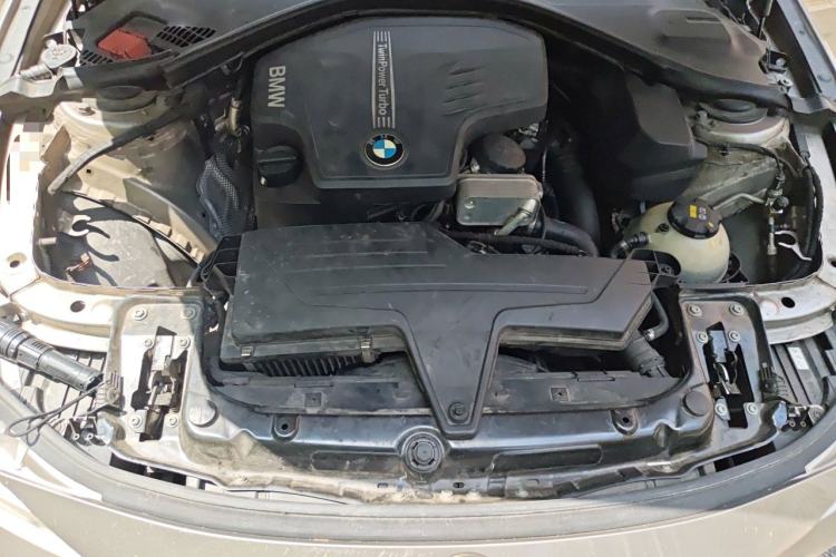 Used BMW 3 Series 2015 320Li Fashion Model Engine Bay