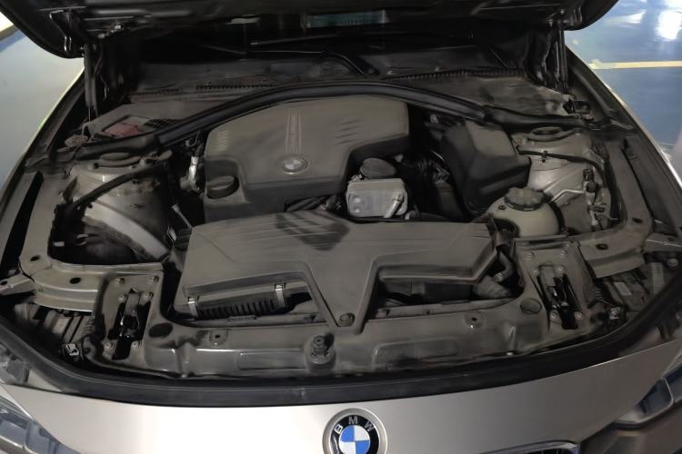 Used BMW 3 Series 2015 320Li Luxury Design Package Engine Bay