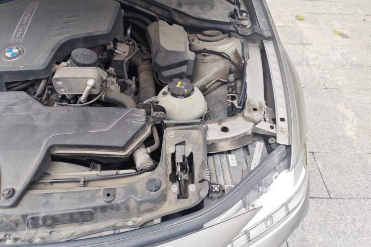 Used BMW 3 Series 2015 320Li Luxury Edition Fashion Model Engine Bay Left