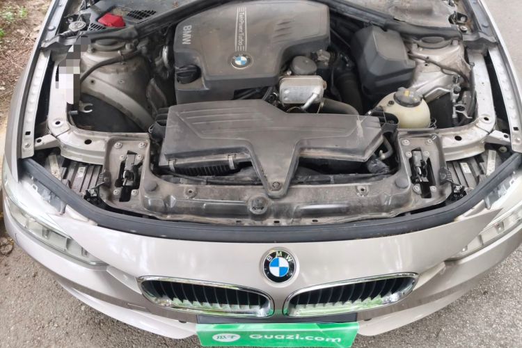 Used BMW 3 Series 2015 320Li Luxury Edition Fashion Model Engine Bay