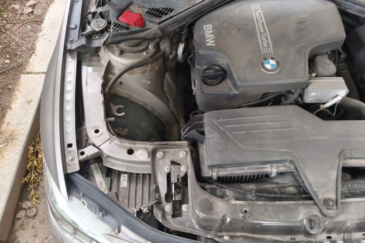 Used BMW 3 Series 2015 320Li Luxury Edition Fashion Model Engine Bay Right