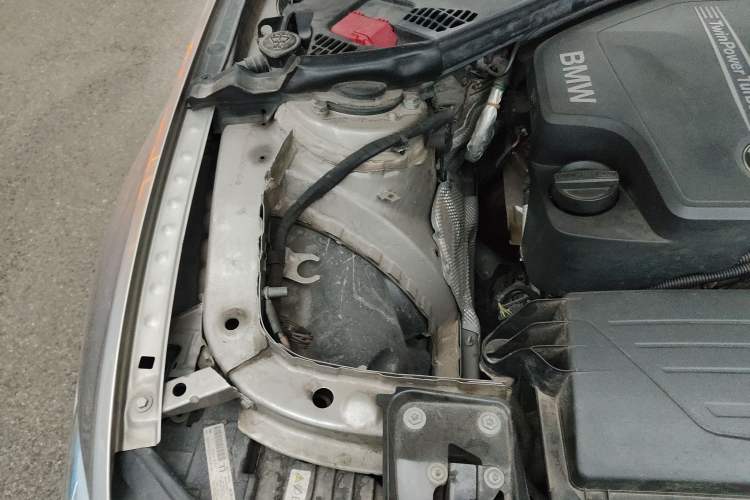 Used BMW 3 Series 2015 320Li Luxury Edition Fashion Model Engine Bay Right