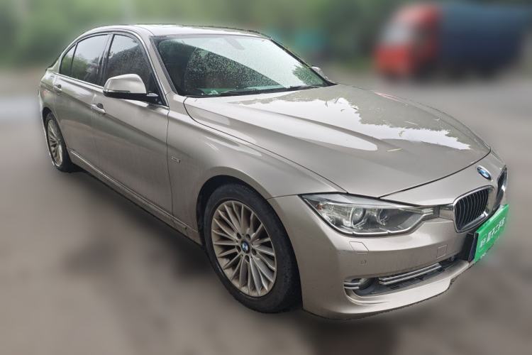 Used BMW 3 Series 2015 320Li Luxury Design Package Front Right 45 Deg