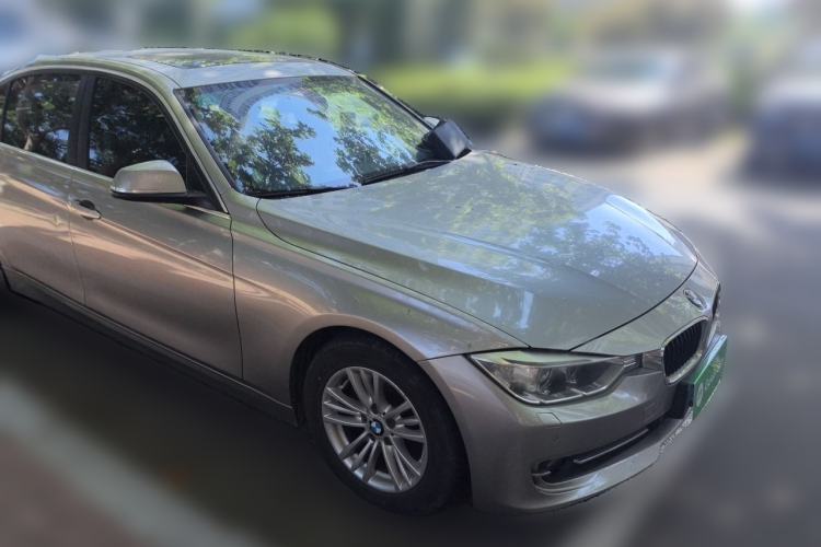 Used BMW 3 Series 2015 320Li Fashion Model Front Right 45 Deg