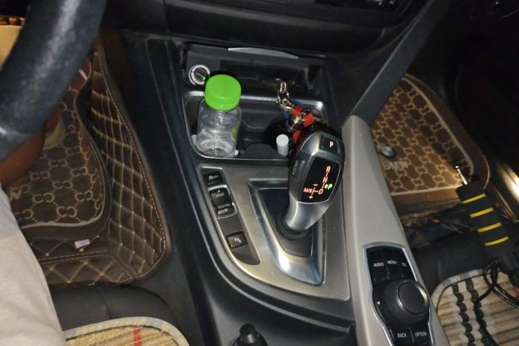 Used BMW 3 Series 2015 320Li Fashion Model Gear Lever