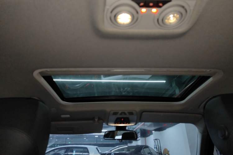 Used BMW 3 Series 2015 320Li Luxury Edition Fashion Model Headliner