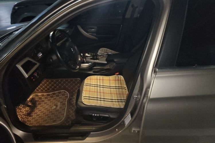 Used BMW 3 Series 2015 320Li Fashion Model Left Front Seat
