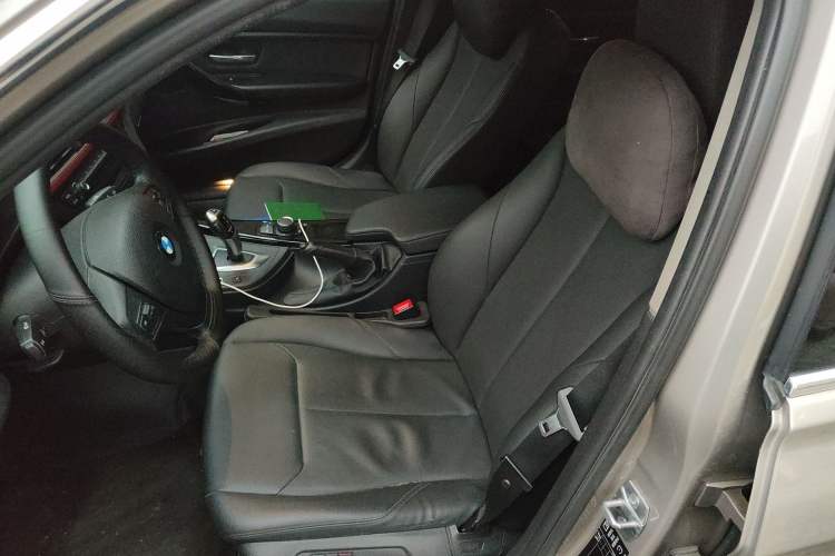 Used BMW 3 Series 2015 320Li Luxury Edition Fashion Model Left Front Seat