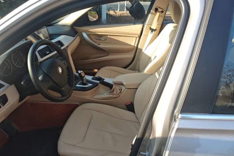 Used BMW 3 Series 2015 320Li Luxury Edition Fashion Model Left Front Seat