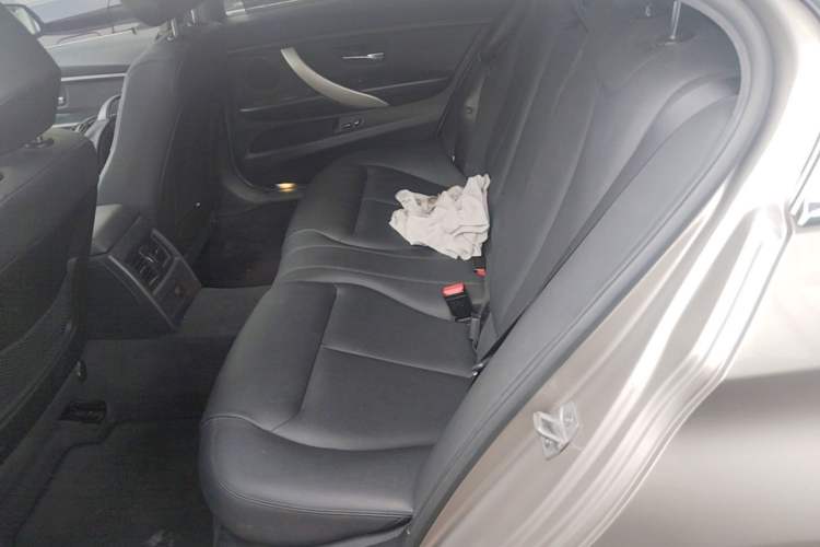 Used BMW 3 Series 2015 320Li Luxury Edition Fashion Model Left Rear Seat