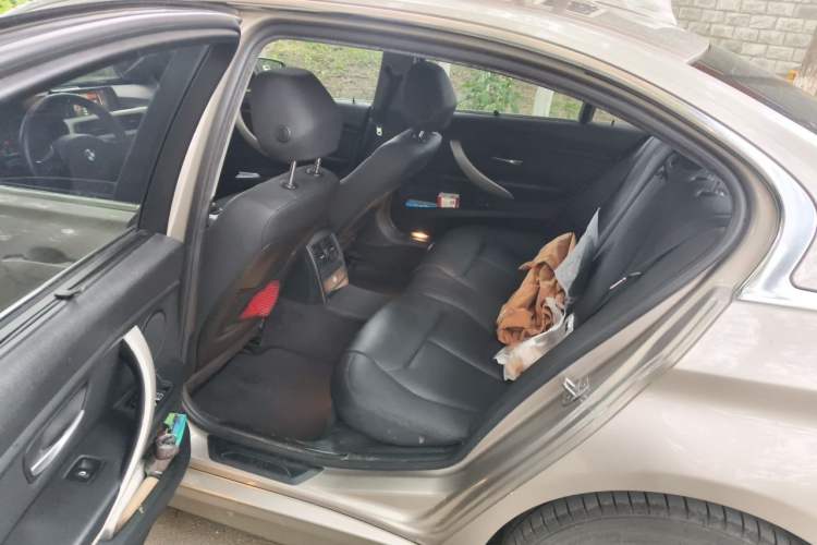 Used BMW 3 Series 2015 320Li Luxury Edition Fashion Model Left Rear Seat