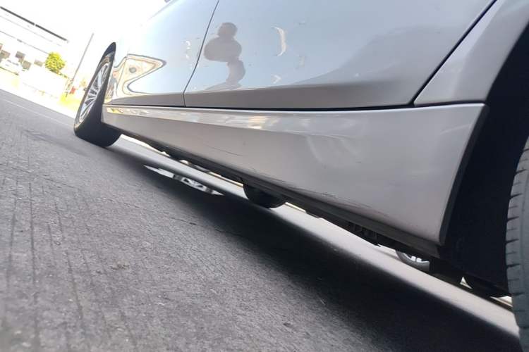 Used BMW 3 Series 2015 320Li Fashion Model Left Side Sill