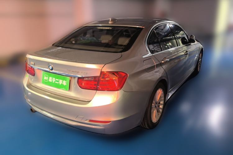 Used BMW 3 Series 2015 320Li Luxury Design Package Rear Right 45 Deg