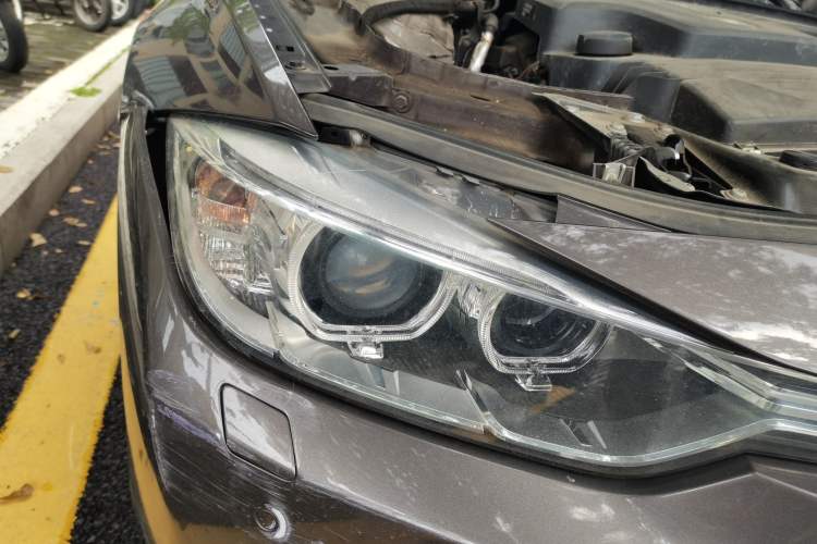 Used BMW 3 Series 2015 320Li Fashion Model Right Front Headlight